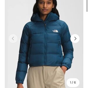 The North Face Women's Puffer Down Jacket - Midnight Petrol Color